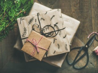 Gifting Etiquette: Exploring Brits’ Gift-Giving Habits