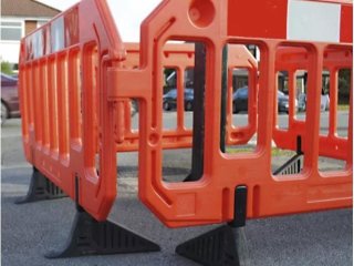 A guide to crowd control barriers