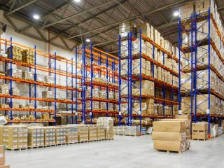 Know Your Trucks – A guide to warehouse handling